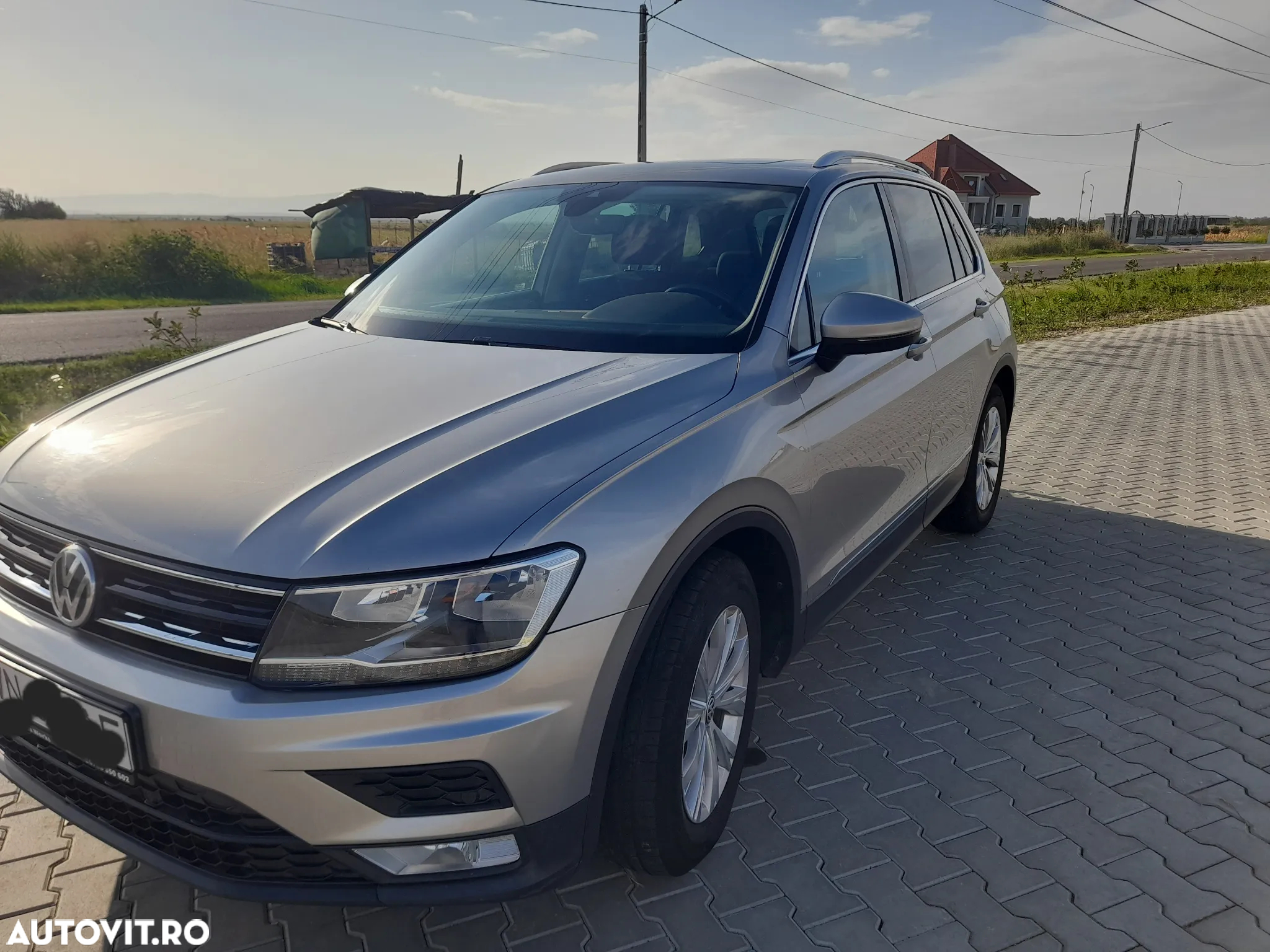 Volkswagen Tiguan 2.0 TDI DPF Trendline - 9