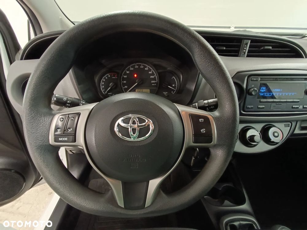 Toyota Yaris 1.0 Life EU6 - 27