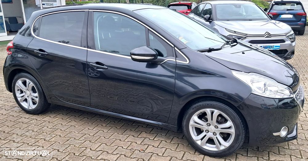 Peugeot 208 1.2 VTi Allure - 21