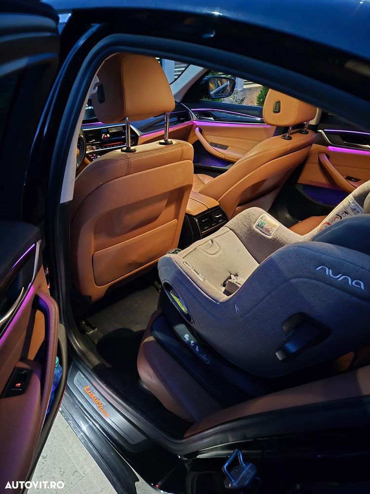 BMW Seria 5 520d xDrive AT - 8