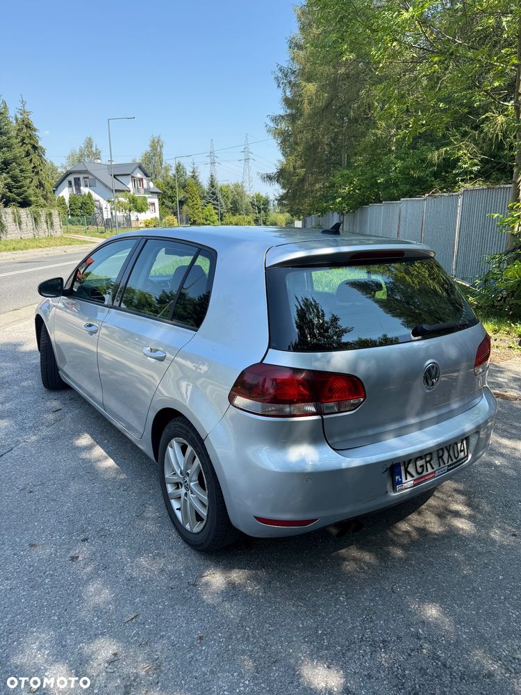 Volkswagen Golf 2.0 TDI Highline - 4