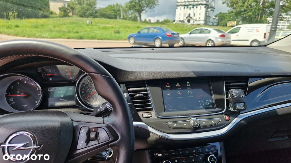 Opel Astra 1.4 T Dynamic - 8