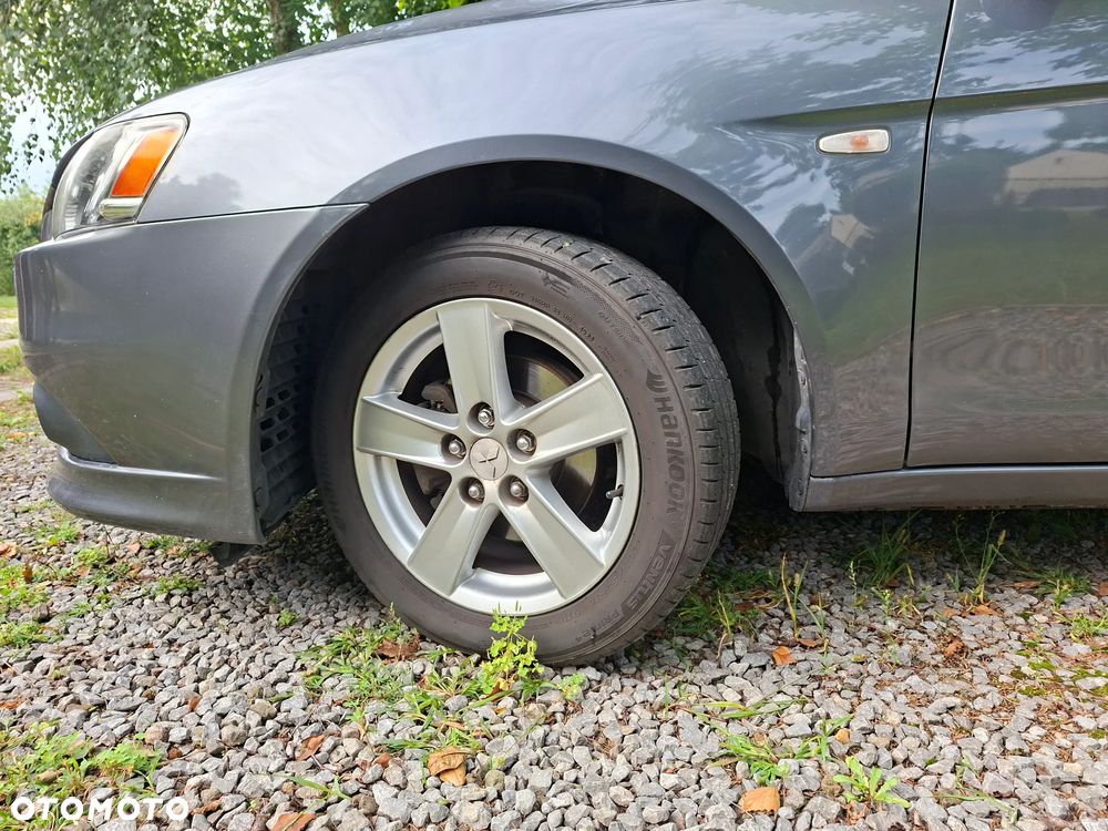 Mitsubishi Lancer 1.8 Invite - 18