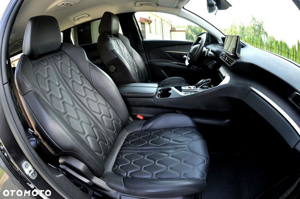 Peugeot 5008 1.5 BlueHDi Allure Pack S&S EAT8 - 22