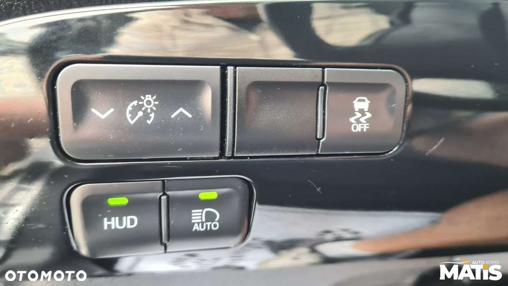 Toyota Prius - 12