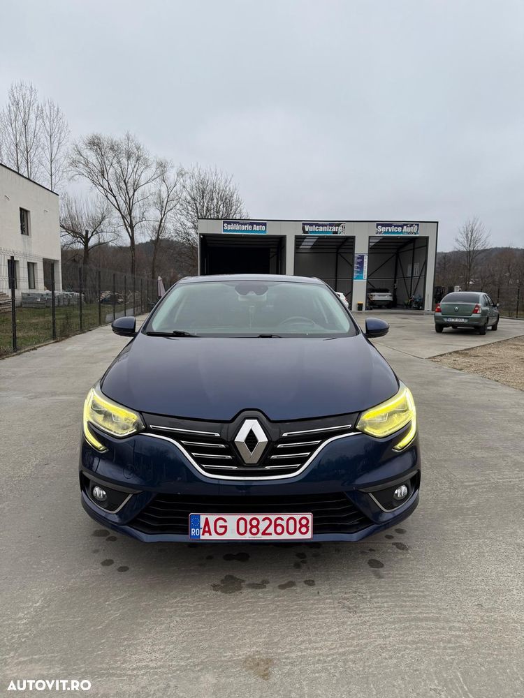 Dezmembrez Renault Megane 4 2017 1.5 dci Automat - 1