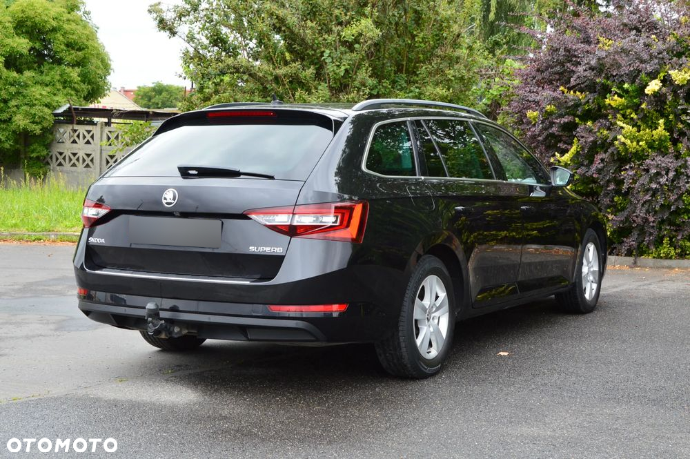 Skoda Superb 1.6 TDI DSG Ambition - 3