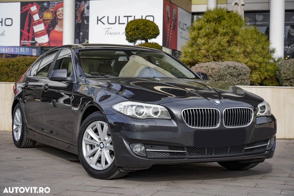 BMW Seria 5 523i Aut. - 1