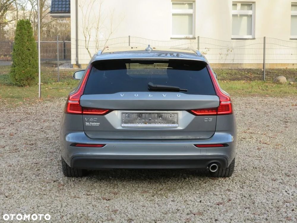 Volvo V60 D3 Momentum - 6