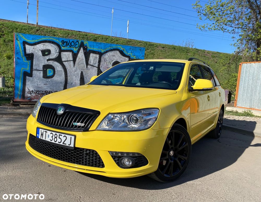 Skoda Octavia 2.0 TDI CR DPF DSG RS - 2