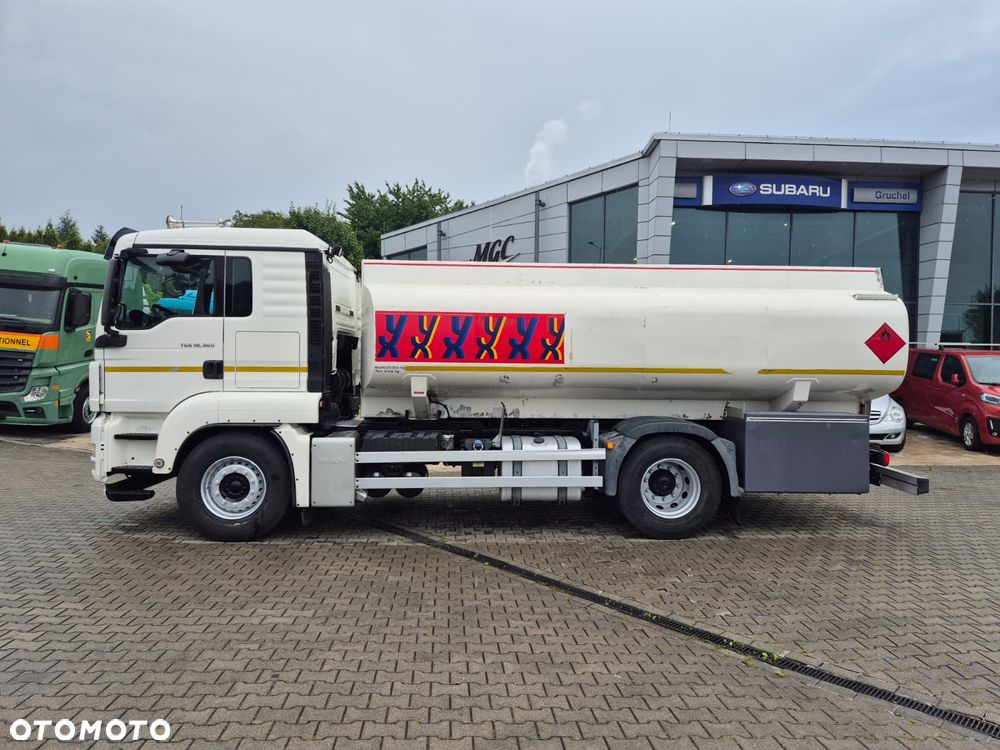 MAN TGS 18.360 / CYSTERNA / PALIWA + OLEJE / ADR / EURO 5 / 11M3 / 3 KOMORY / KABINA SYPIALNIANA / 1WŁ - 14