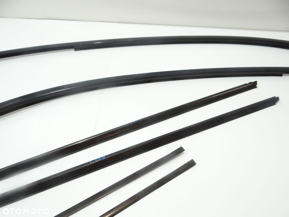 LISTWY DRZWI SHADOW LINE BMW E92 - 5