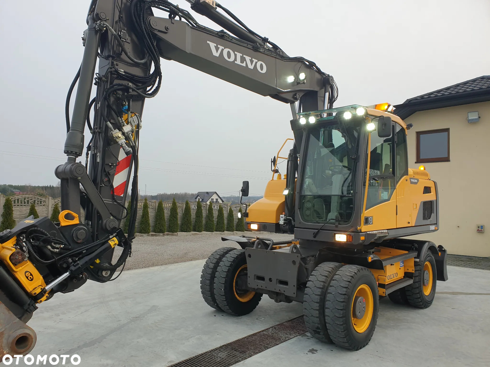 Volvo EW 160D ROTOTILT ZE SZCZYPCAMI SPROWADZONA PIĘKNY STAN - 3