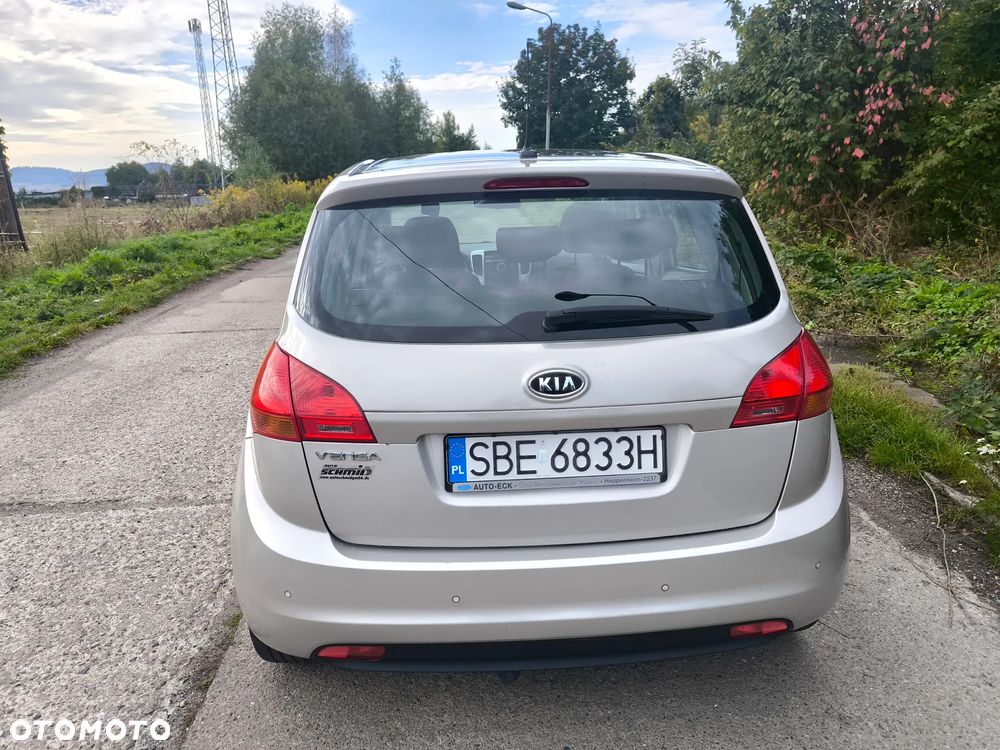 Kia Venga 1.4 CVVT Titanium Collection - 12