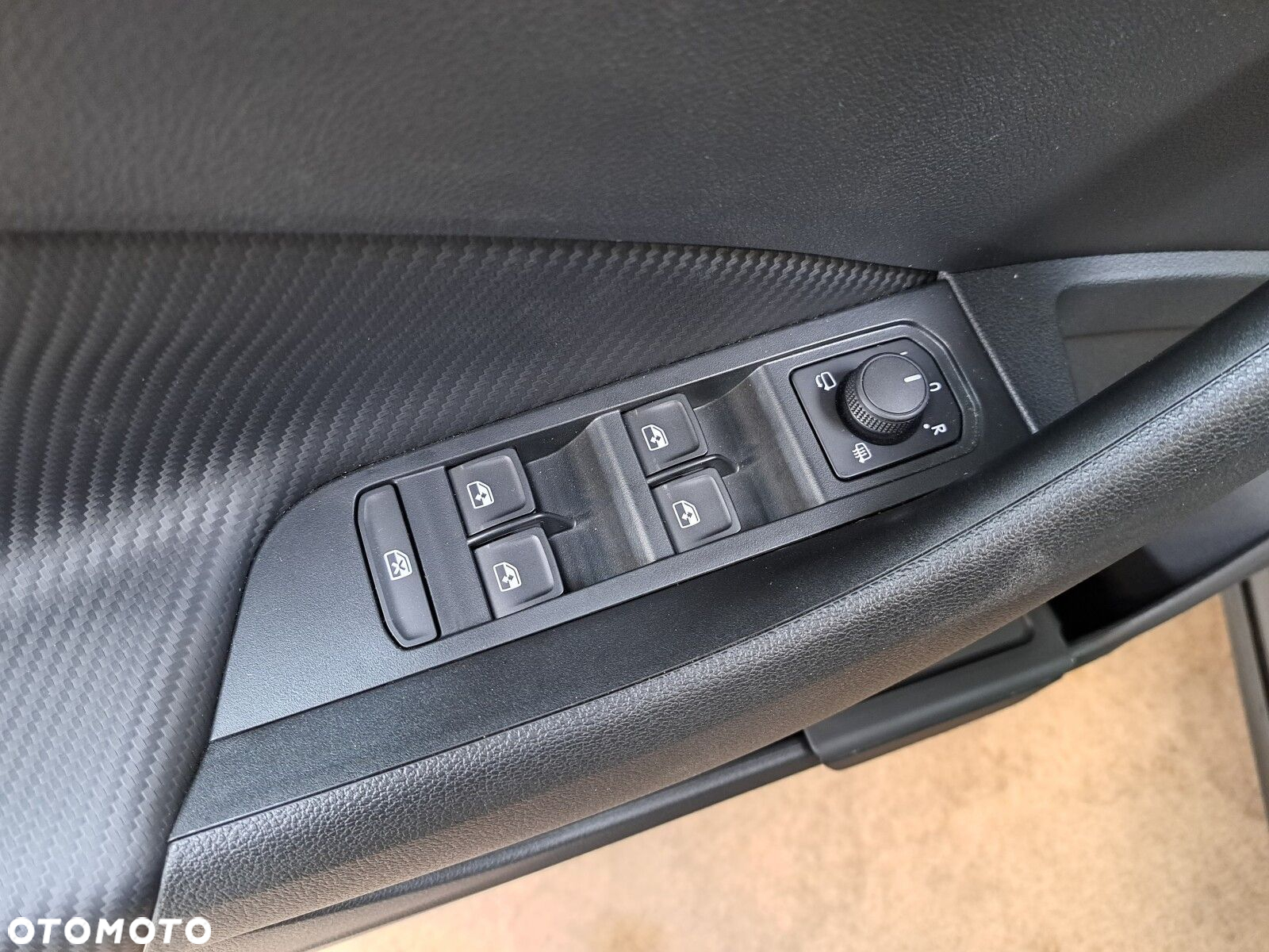 Skoda Kamiq 1.5 TSI Monte Carlo DSG - 11