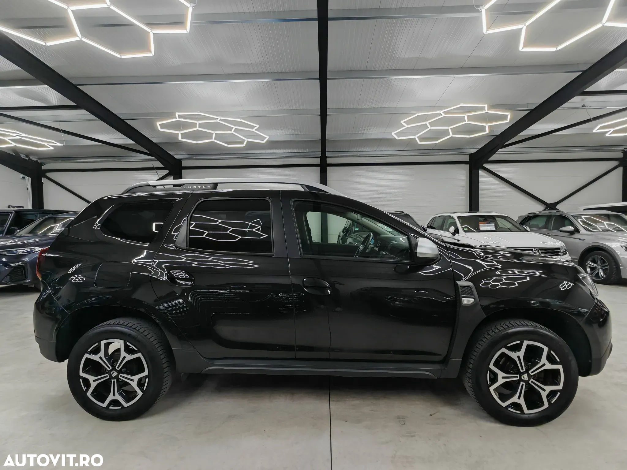 Dacia Duster SCe 115 2WD Prestige - 33