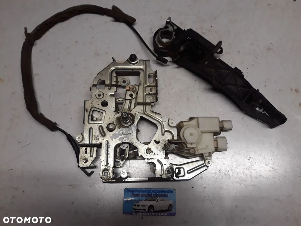 ZAMEK DRZWI PRAWY TYŁ RENAULT MASTER III  2012r 8200766888 - 1