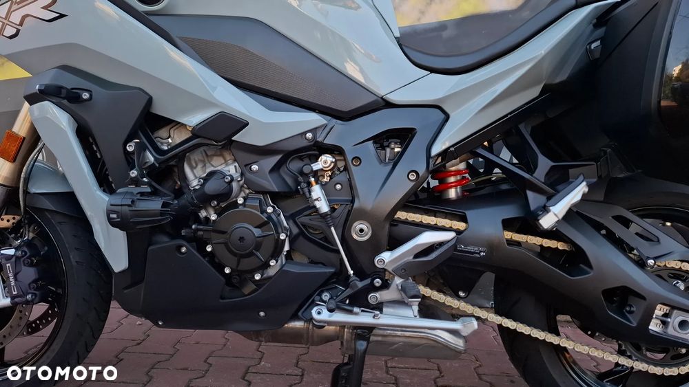 BMW XR - 14