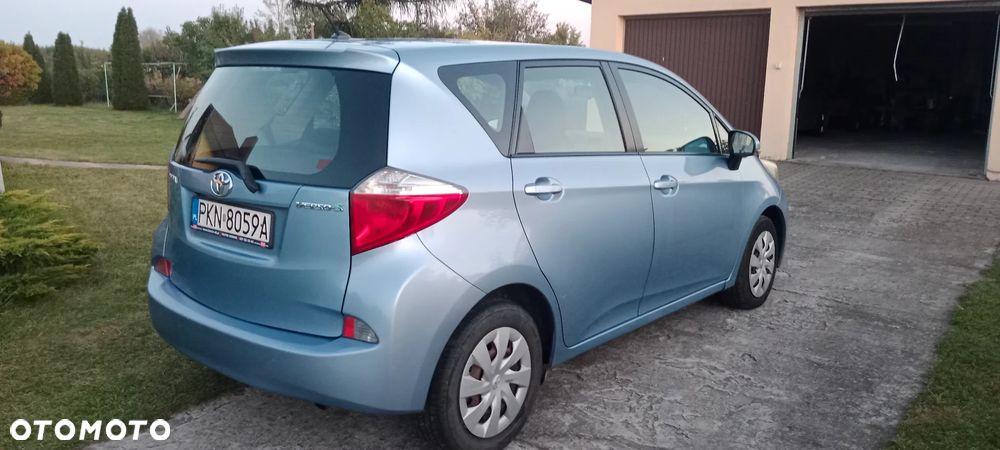 Toyota Verso S - 4