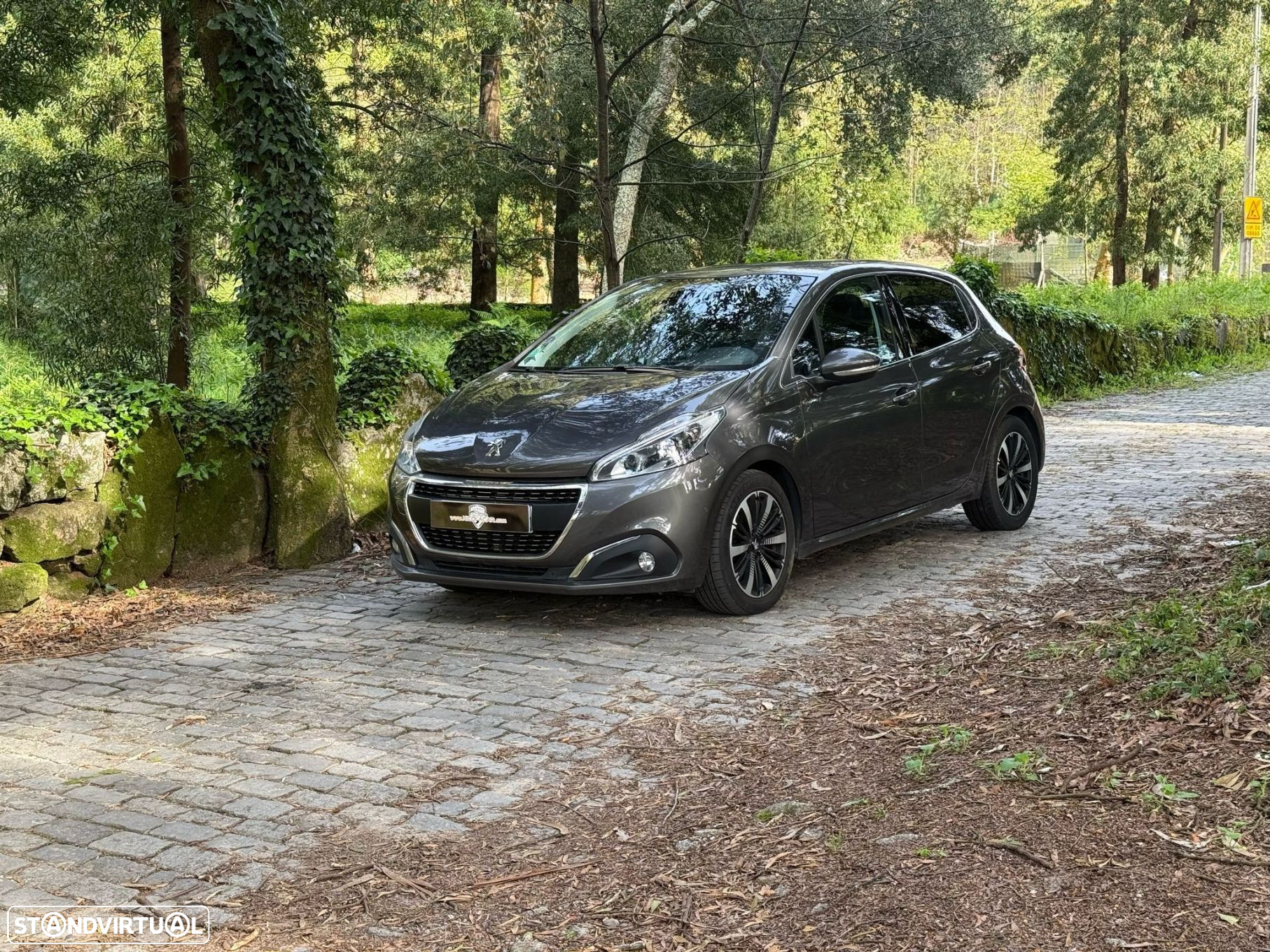 Peugeot 208 PureTech 82 Start & Stop Allure - 5
