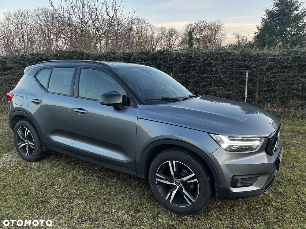 Volvo XC 40 D3 Geartronic R-Design - 1