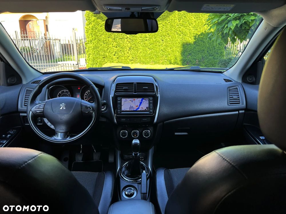 Peugeot 4008 - 28