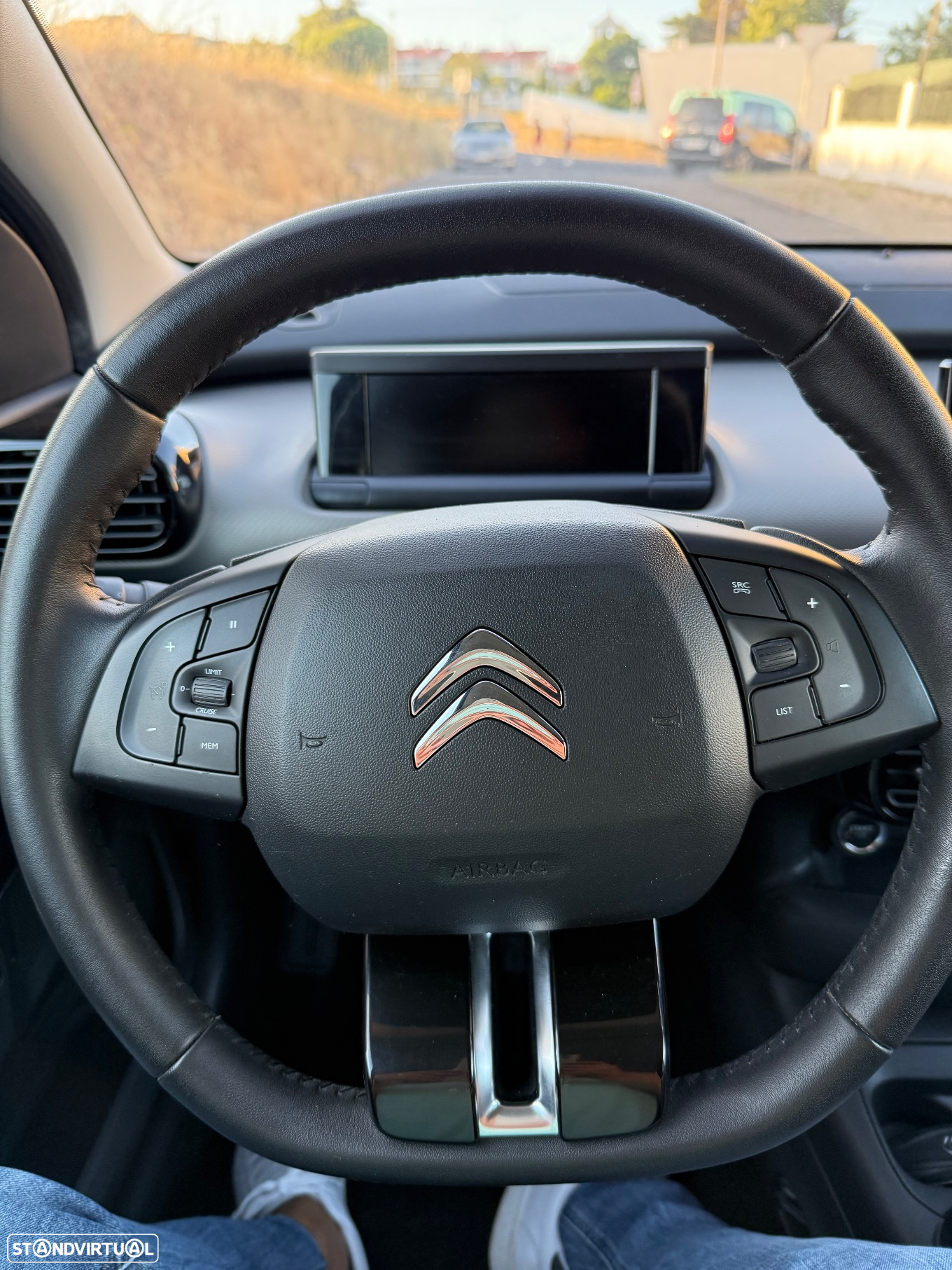 Citroën C4 Cactus 1.2 PureTech Shine - 19