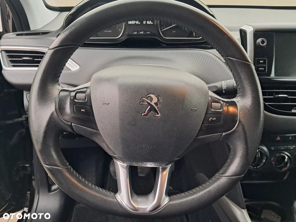 Peugeot 2008 1.2 Pure Tech Style - 8