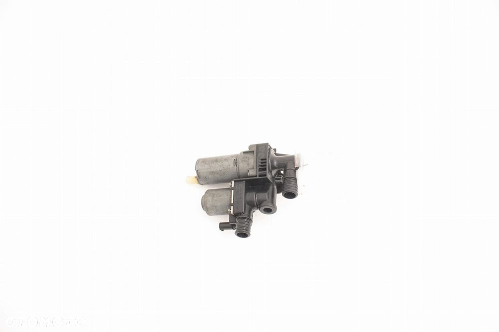 POMPA WODY BMW X3 E83 2.0i N46 - 1