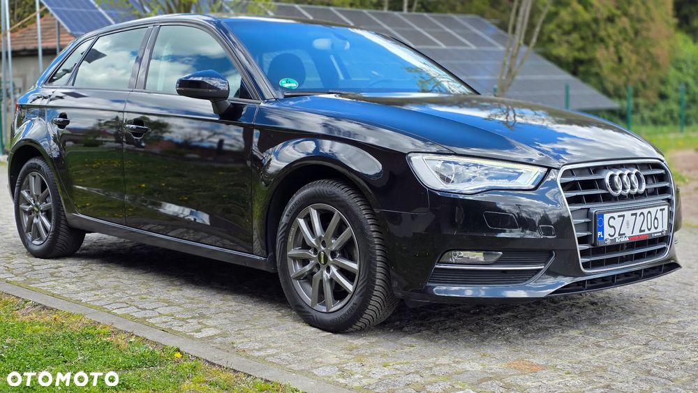Audi A3 Sportback - 2