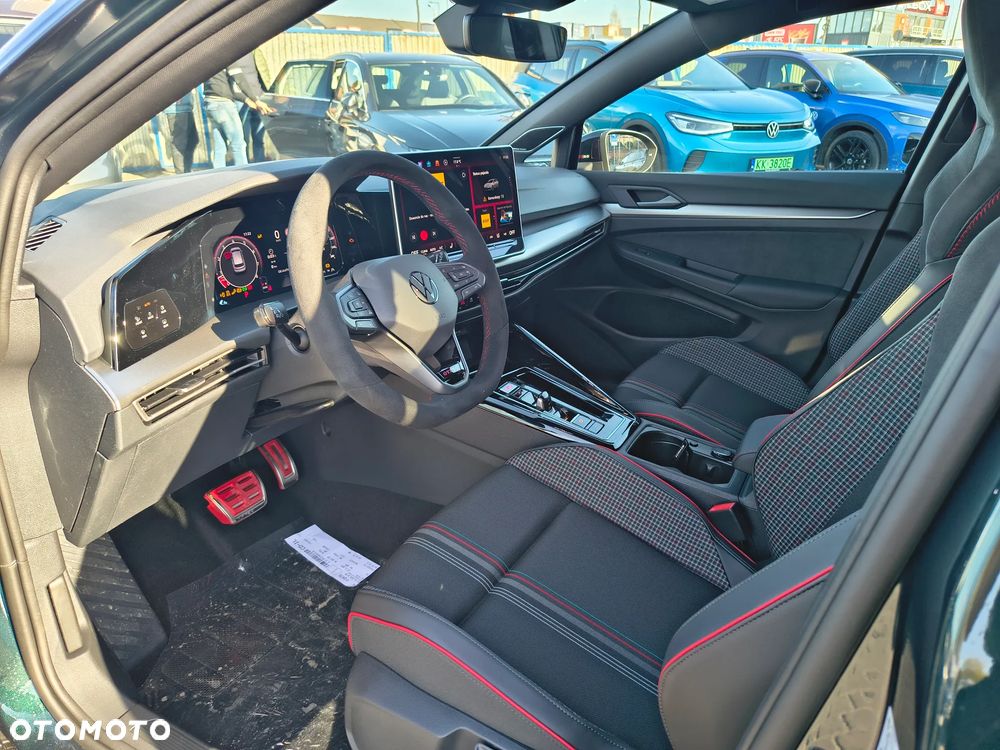 Volkswagen Golf - 15