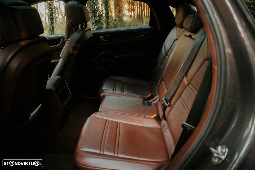 Porsche Cayenne Coupé - 15