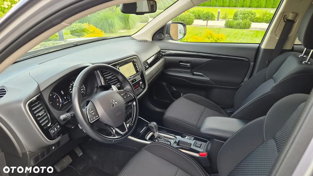 Mitsubishi Outlander 2.0 2WD CVT Spirit+ - 16