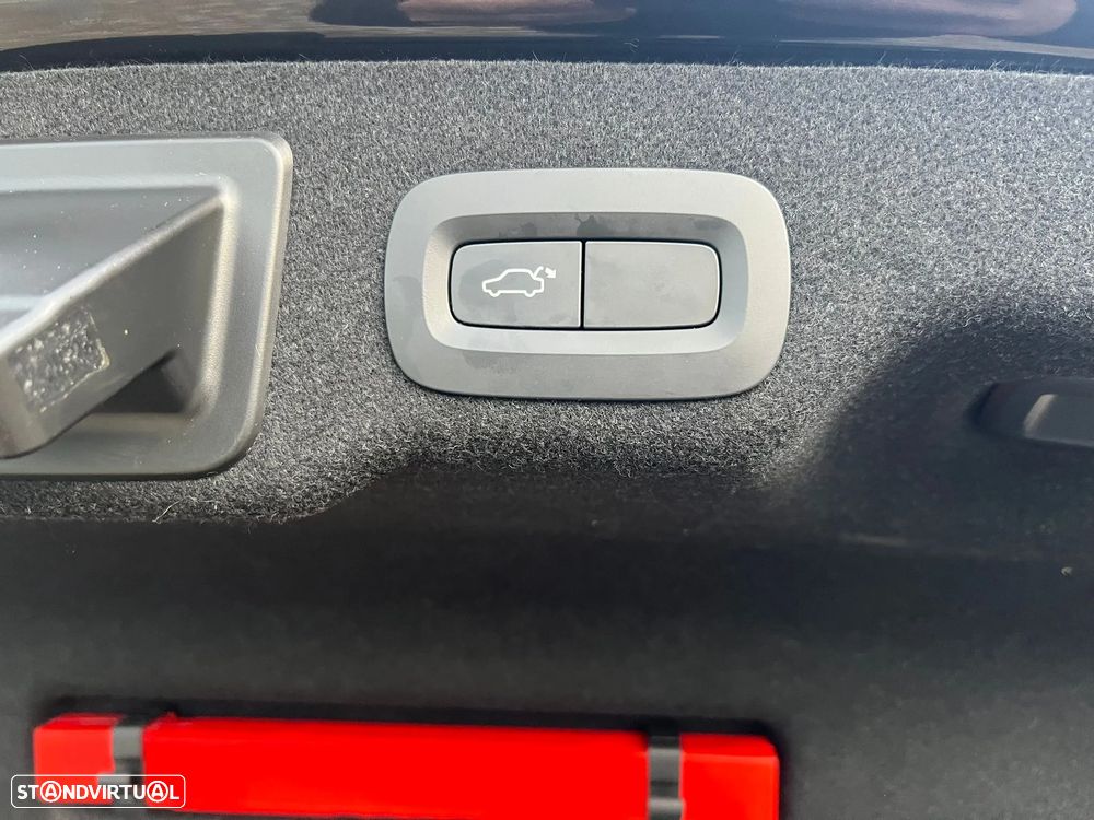 Volvo S90 2.0 D4 R-Design Geartronic - 32