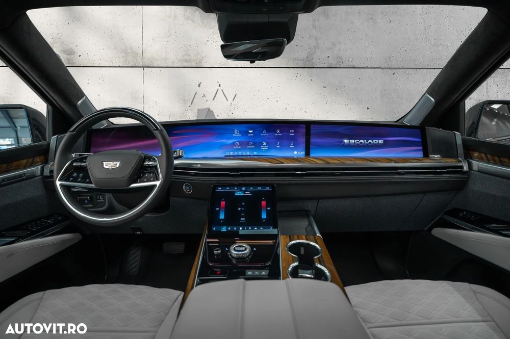 Cadillac Escalade - 16