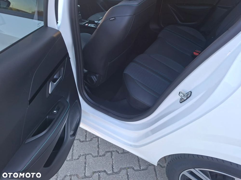 Peugeot 208 PureTech 100 Active Pack - 16