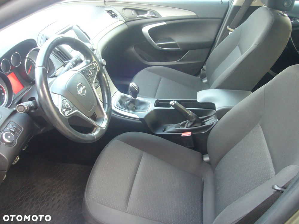 Opel Insignia 1.4 T Active S&S - 11