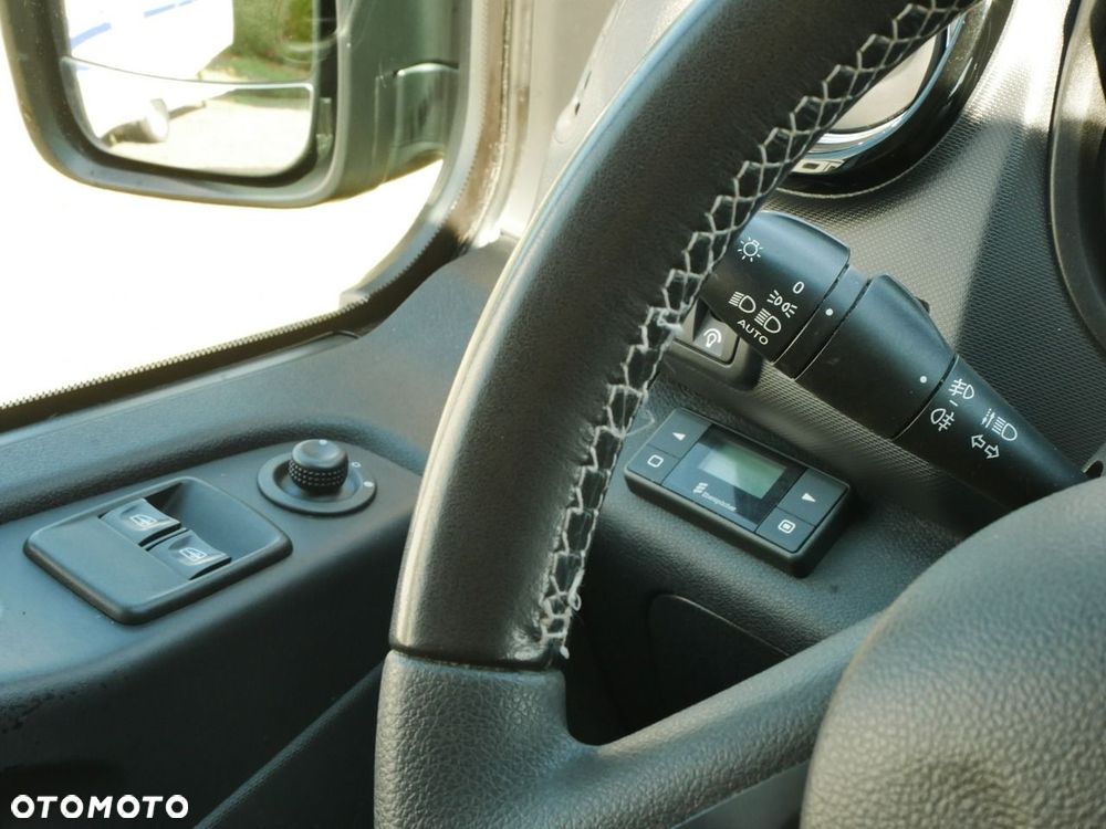 Opel Vivaro L2H1 S&S Tourer - 19