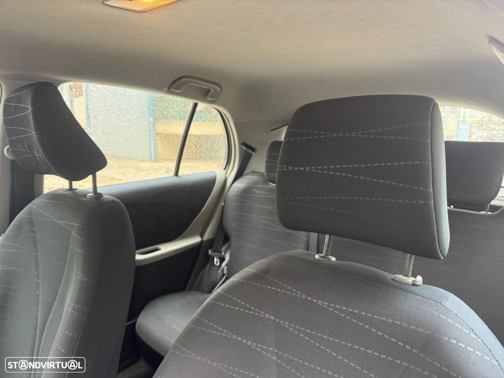 Toyota Yaris 1.4 D-4D - 10