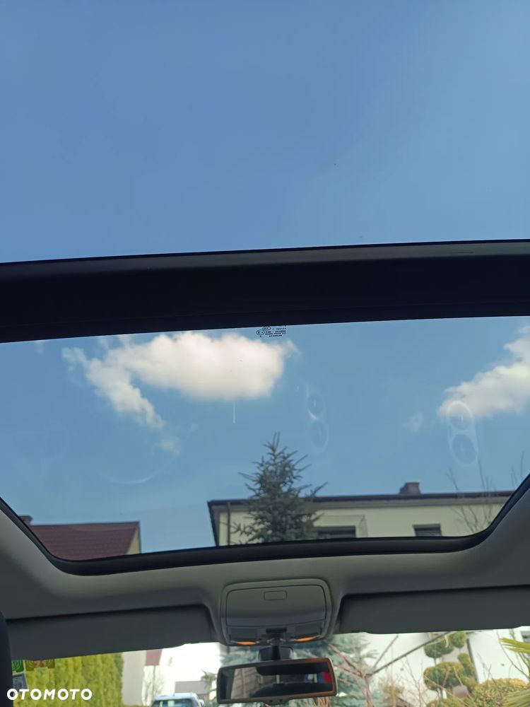 Volkswagen Tiguan - 4