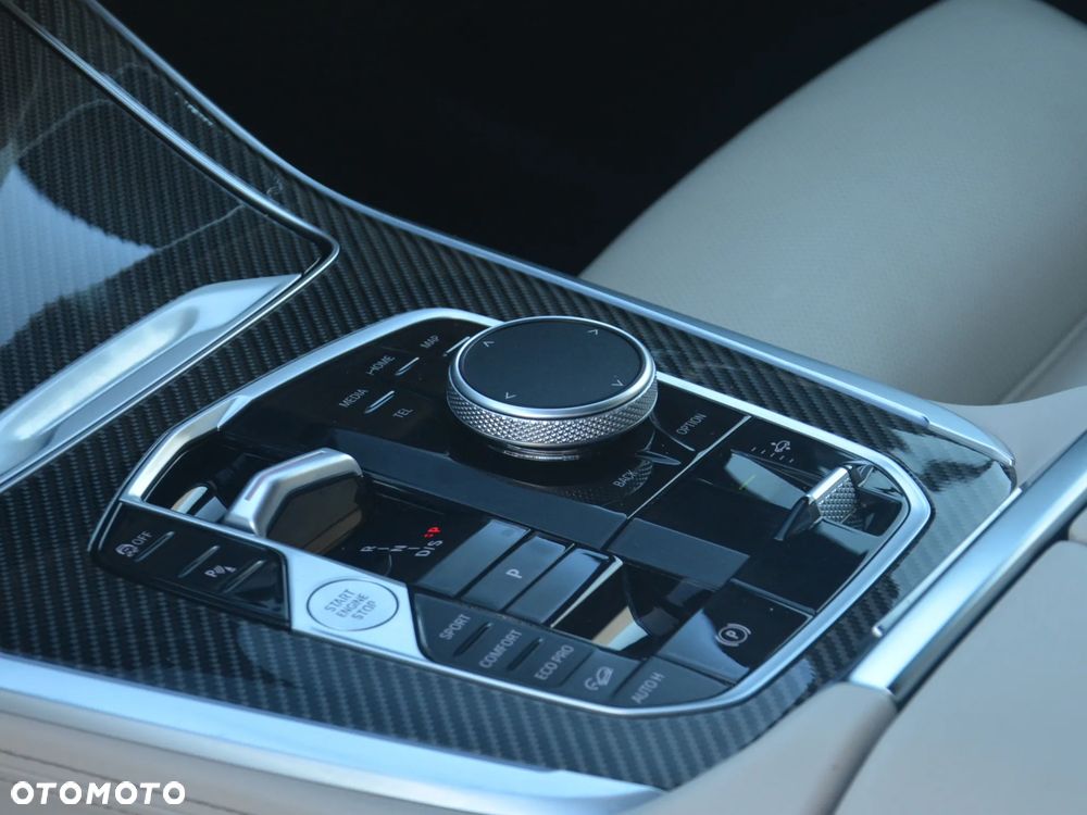 BMW X7 2024