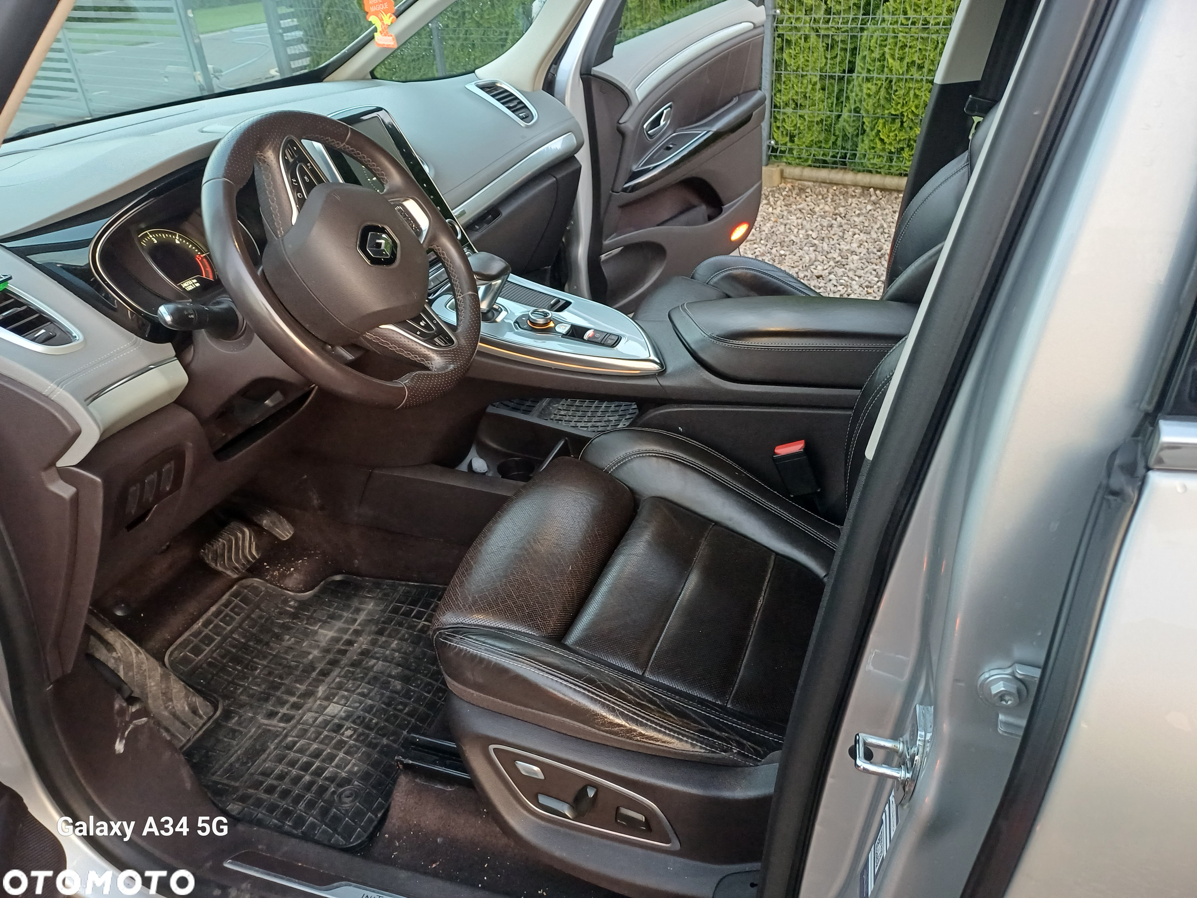 Renault Espace 1.6 dCi Energy Initiale Paris EDC - 20