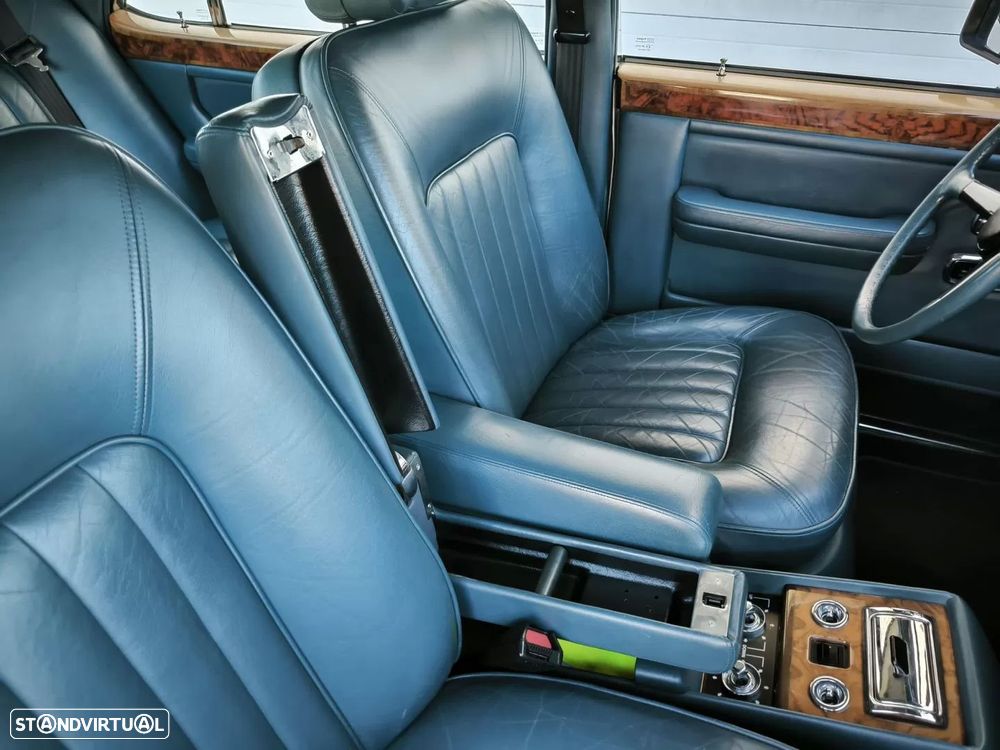 Rolls Royce Silver Spur - 29