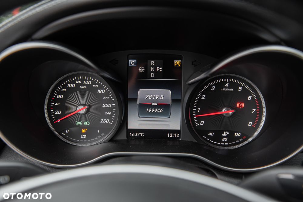 Mercedes-Benz Klasa C 400 4-Matic 9G-TRONIC - 19