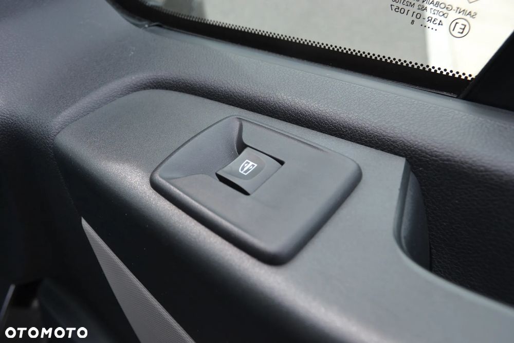 Renault Trafic - 22
