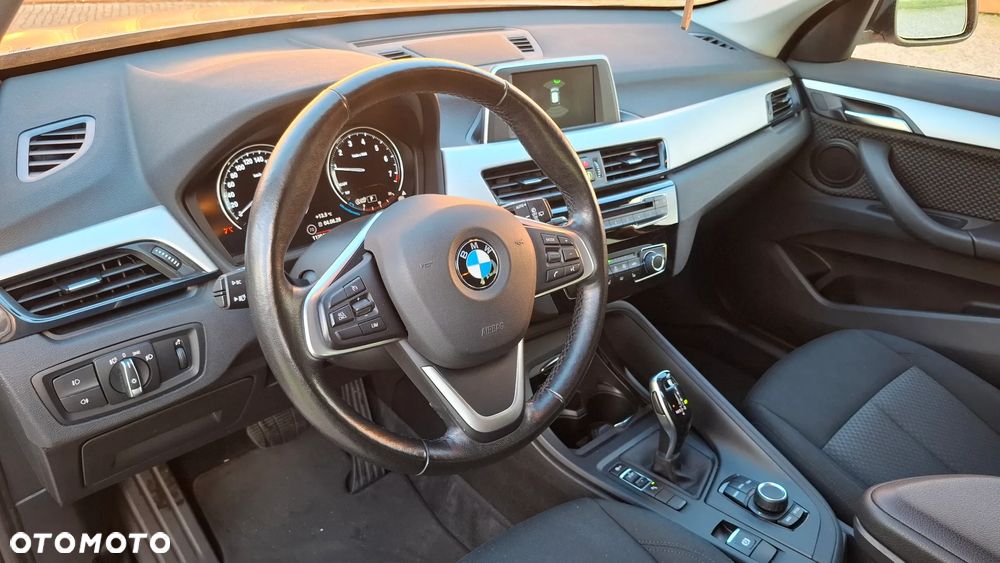 BMW X1 sDrive18i Advantage - 28