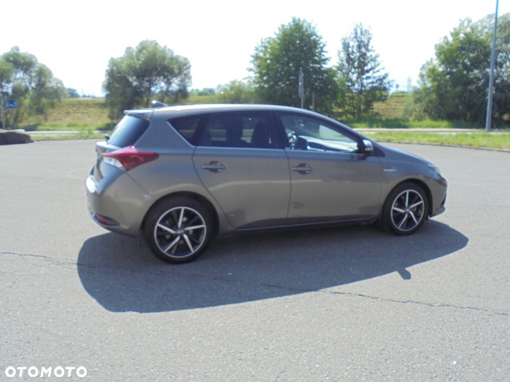 Toyota Auris - 4
