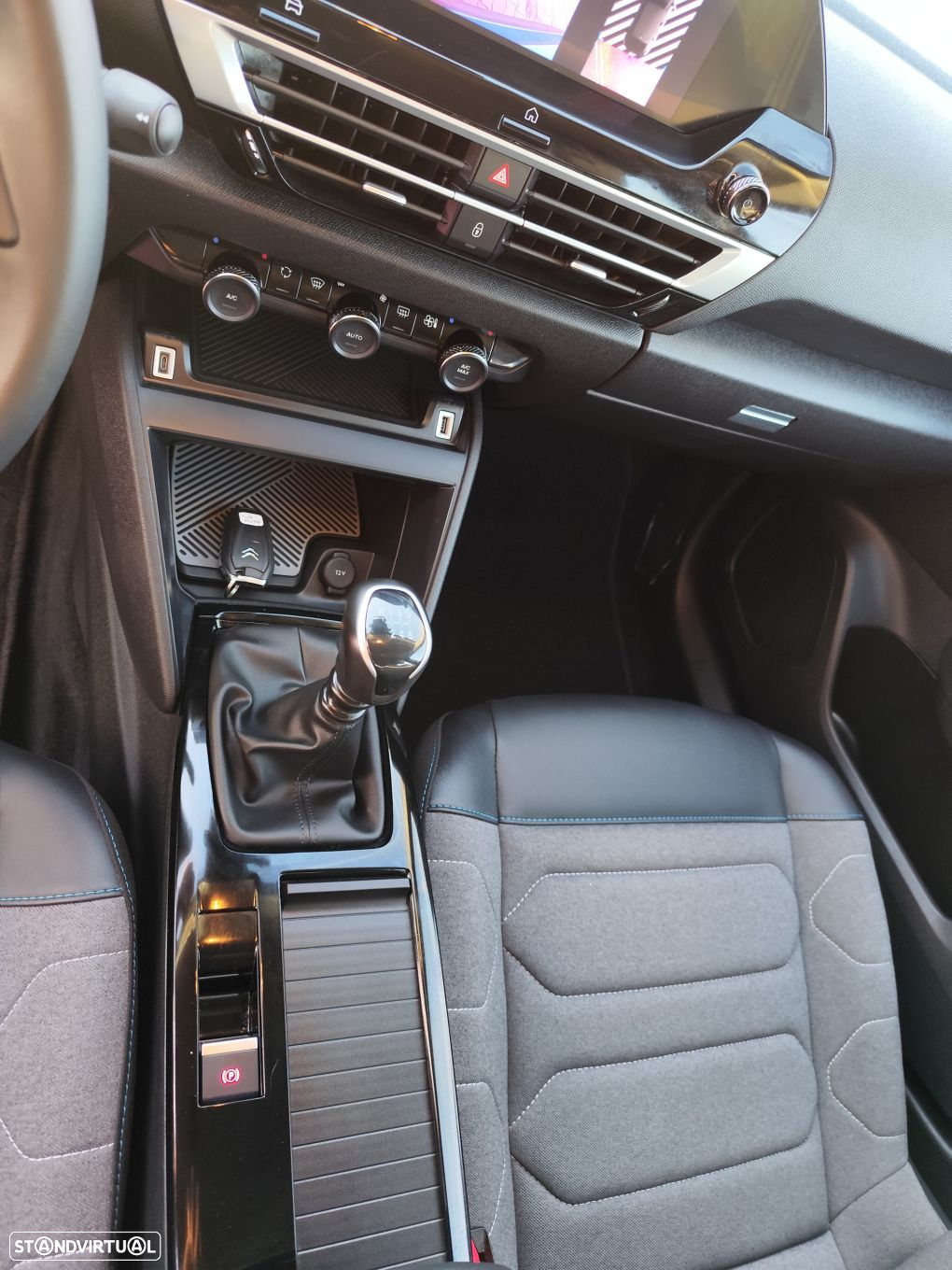Citroën C4 1.2 PureTech Plus - 15