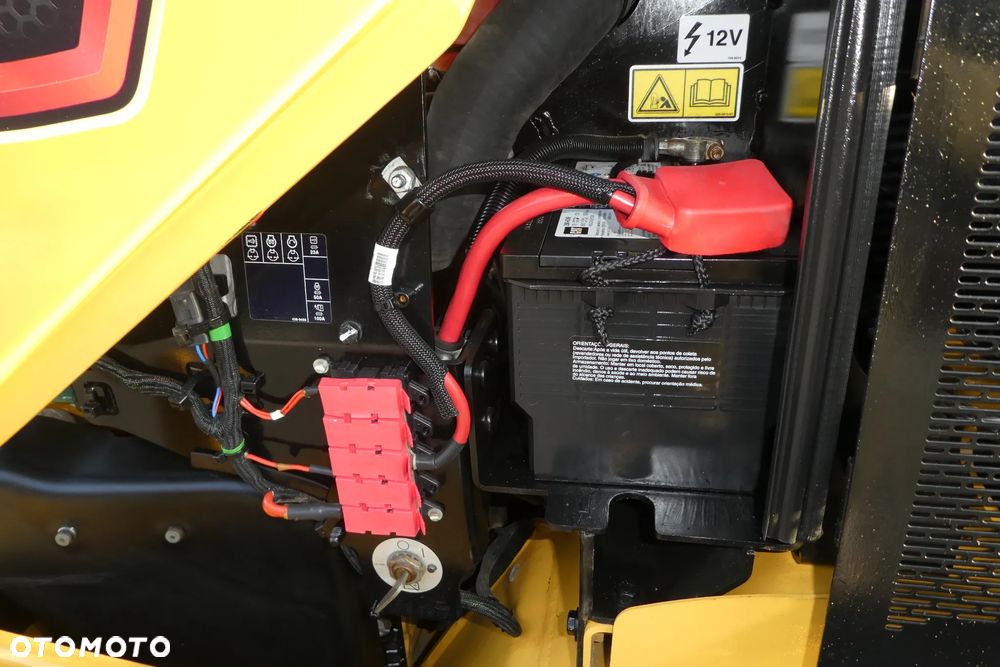 Caterpillar 906M Z KROKODYLEM I WIDŁAMI - 18