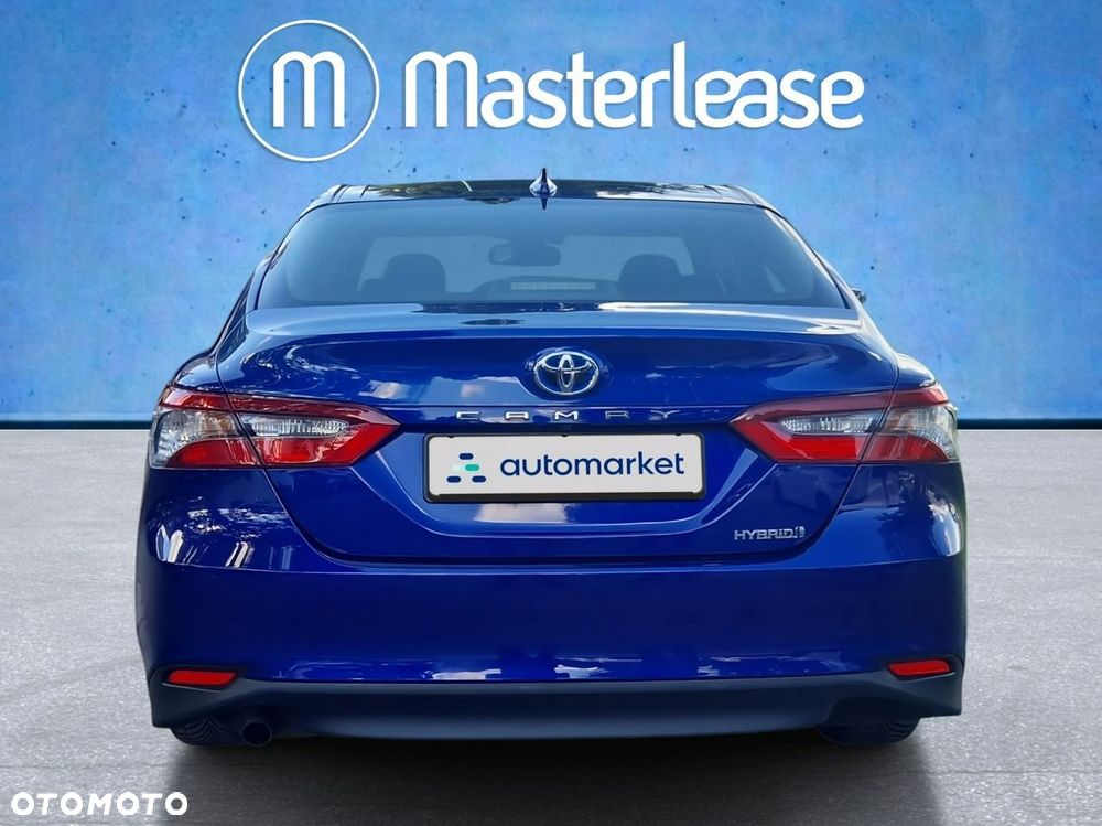 Toyota Camry - 6
